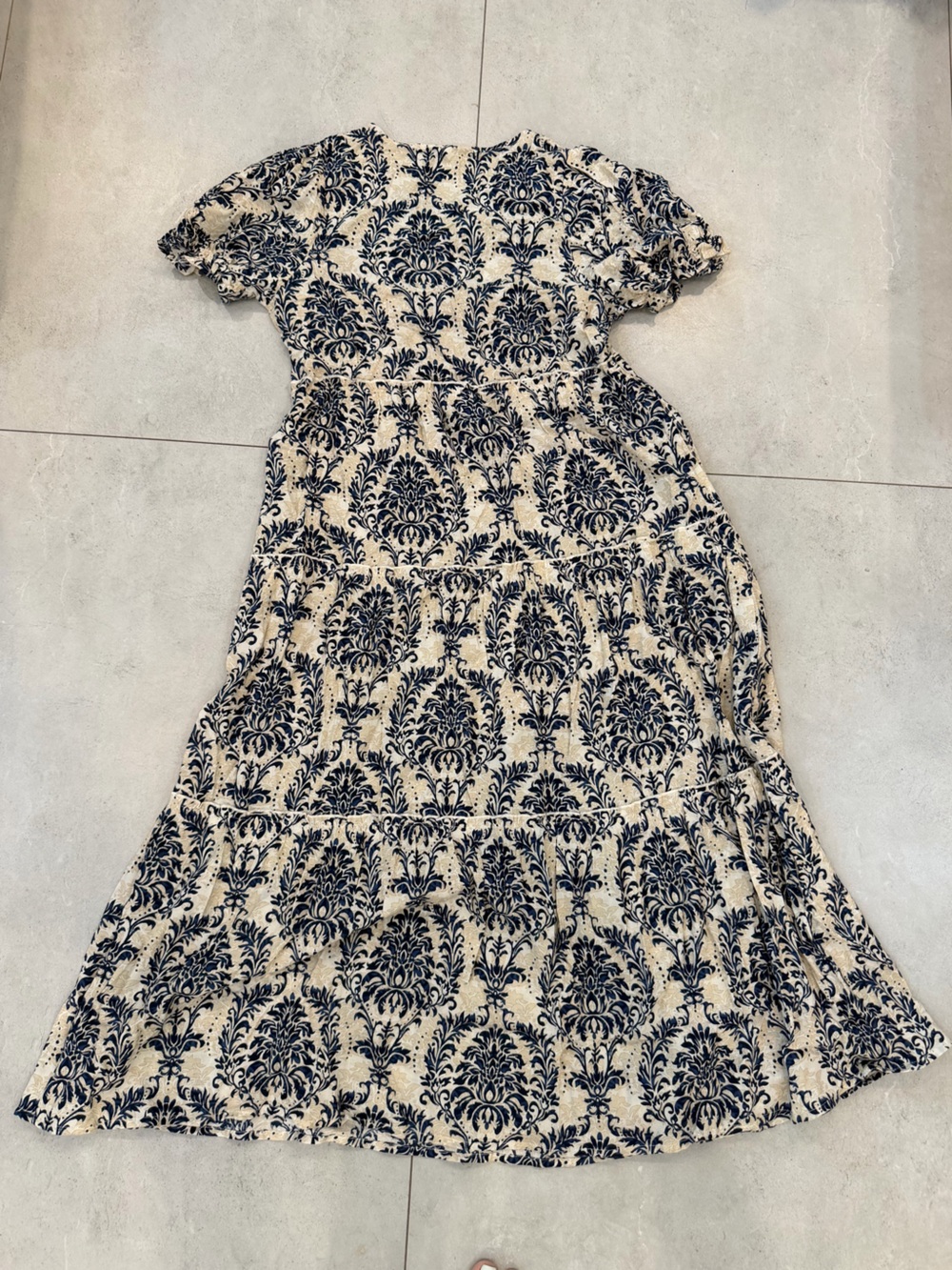 NWOT Boho Blue & Ivory Floral Print Tiered Midi Dress - Picture 4 of 4